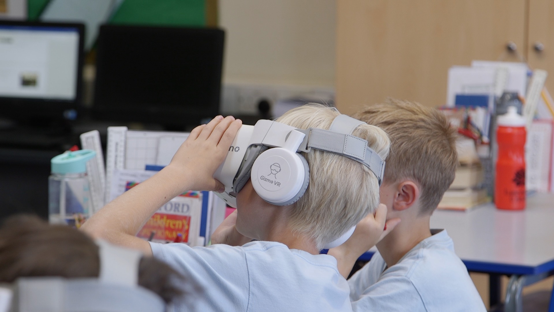 vr headset fun activities